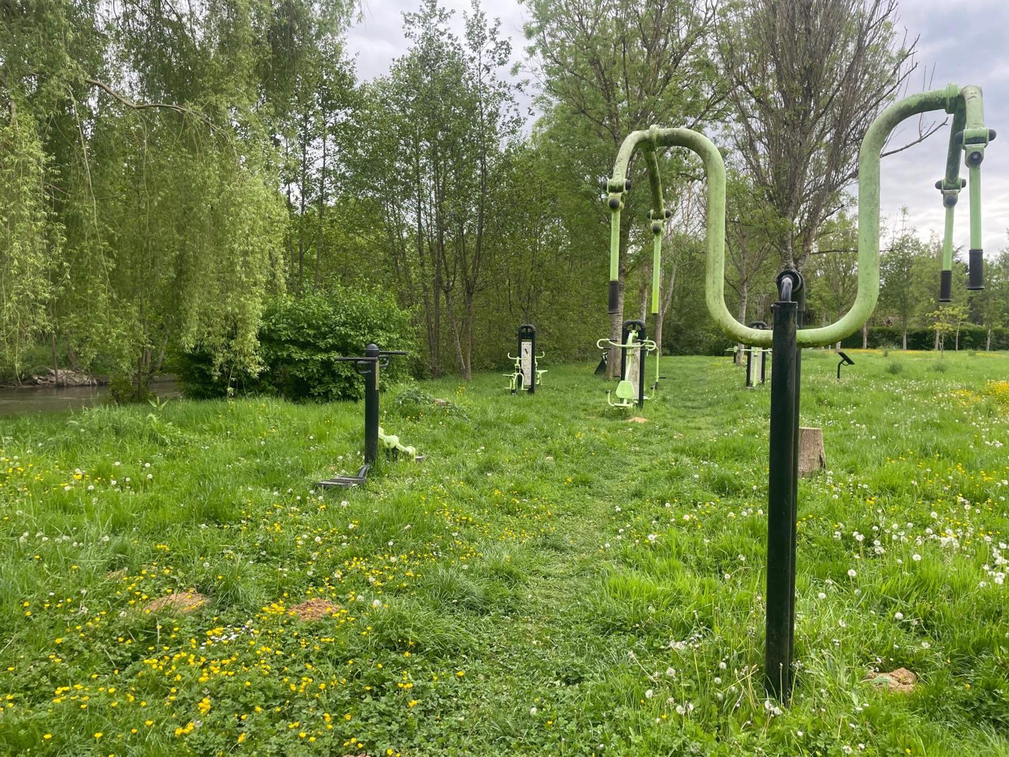 Domaine Spa Perret-Chateau Artdeco Mastersuite En B&B Et-Ou Gite De Charme-Giverny A 3Mn-Jardins Monet-Le Vexin-Piscine Ete-Parc 3Ha-Aire De Jeux Enfants-Pingpong-Options Breakfast-Diner-Billard-Sauna-Fitness-Hammam-Promo 2Nuits En Sus Jacuzzi 1H Off Sainte-Genevieve-les-Gasny Bagian luar foto
